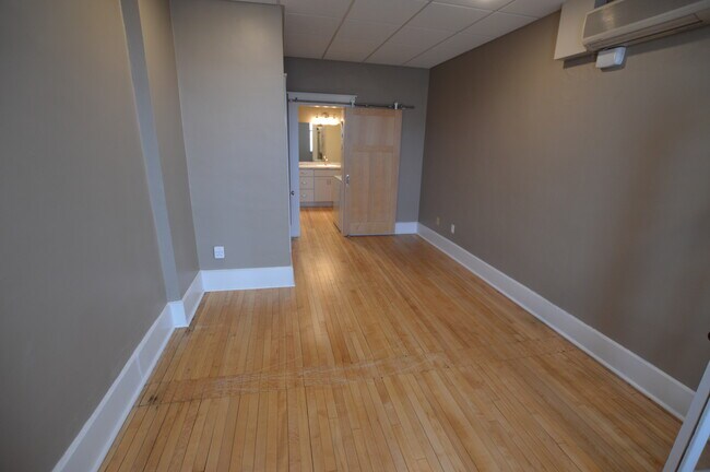 Beautiful original hardwood floors - 604 Main Ave