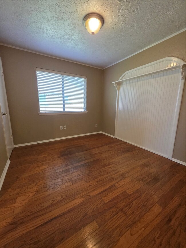 Building Photo - 463 Lost Rock Dr