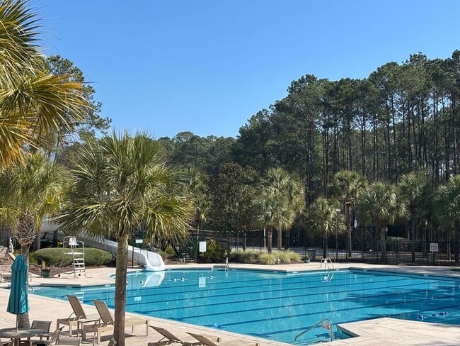 Building Photo - 3340 Billings St