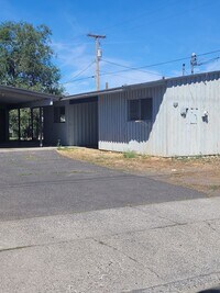 Building Photo - Free January Rent