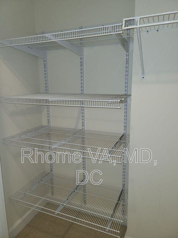 Building Photo - 2451 Midtown Ave