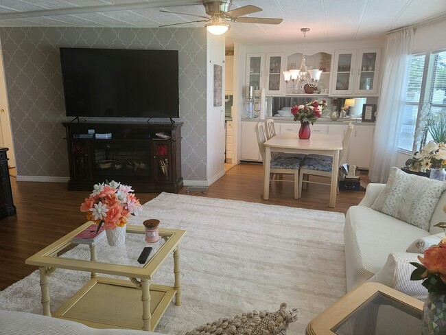 Building Photo - 4482 King Theodore Dr