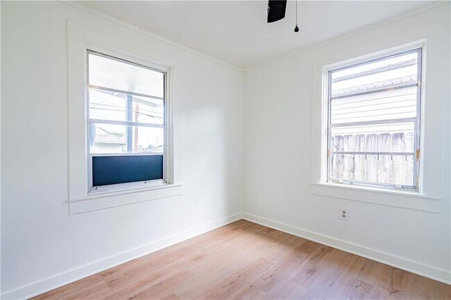 Building Photo - 805 Ave A