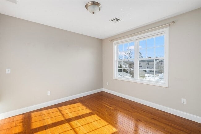 Building Photo - 227 Marshall Ave