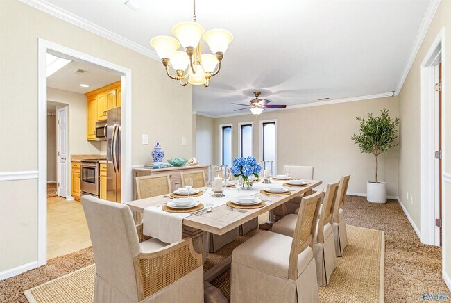 Building Photo - 2008 Burlingame Dr SE