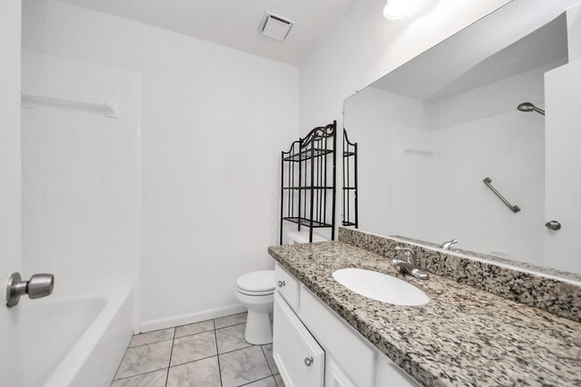 Building Photo - 10011 Berry Limb Dr