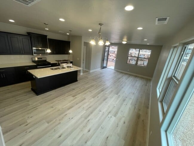 Building Photo - Beautiful Brio Home.