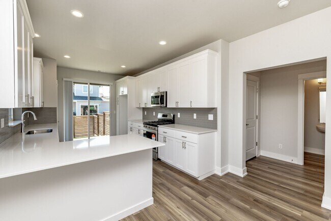 Building Photo - New Construction - Tehaleh community