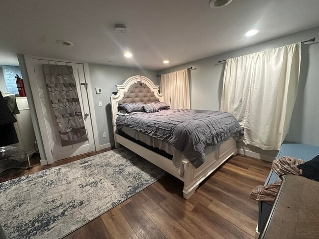 Building Photo - 25 Old Wolfeboro Rd