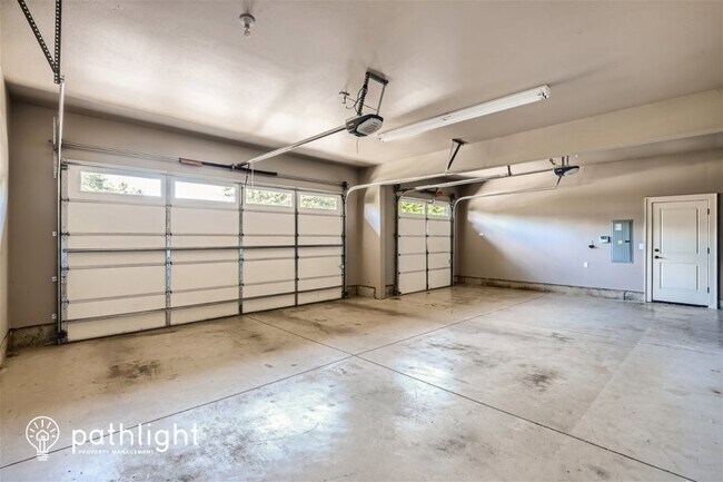 Building Photo - 7009 NW 23rd Ct