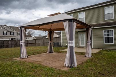 Building Photo - Available Immediately!
