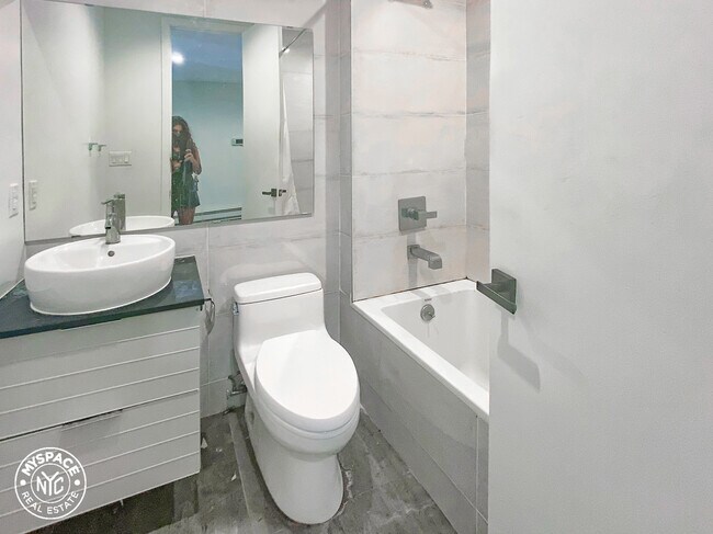 Building Photo - 199 Freeman St