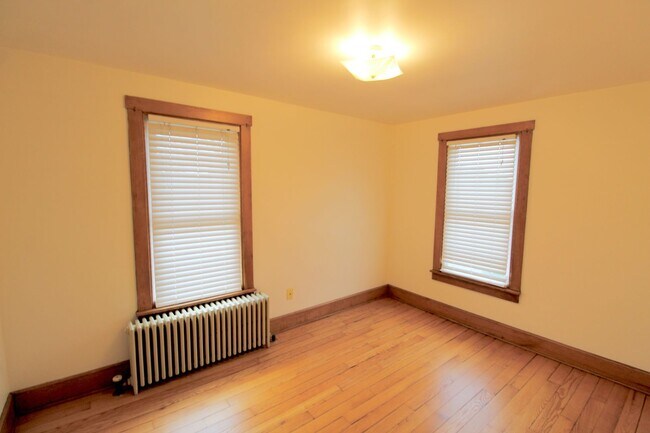 Building Photo - 1121 Shenandoah St