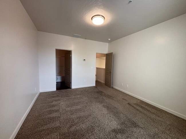 Building Photo - 7927 W Preece Dr
