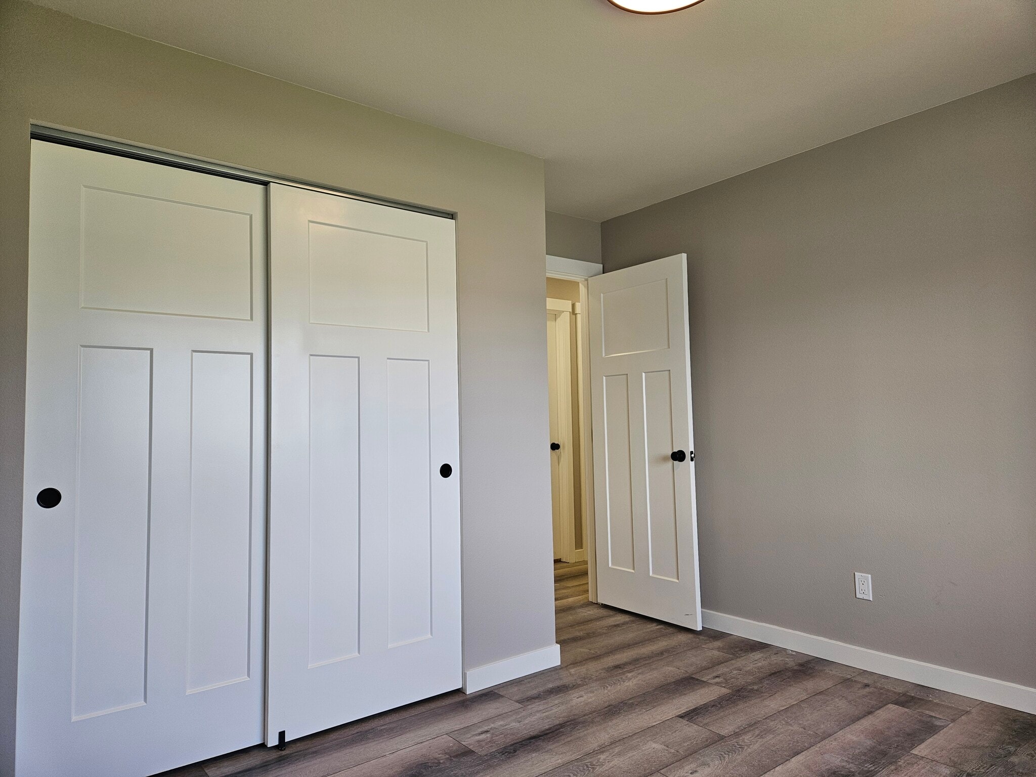 Building Photo - 2214 Claremont Ct