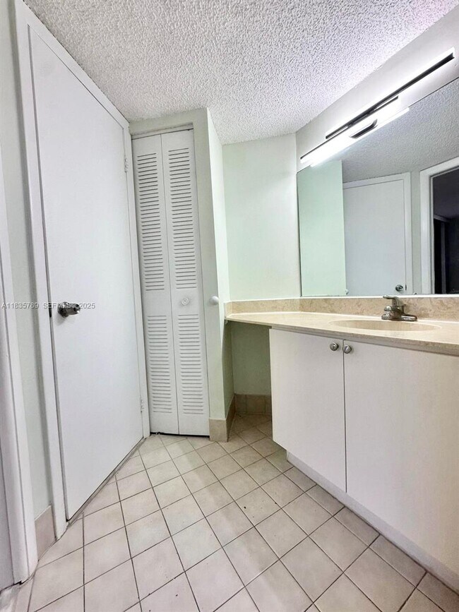 Building Photo - 8305 SW 152nd Ave