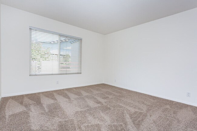Building Photo - Mission Hills Condo with Stunning Views