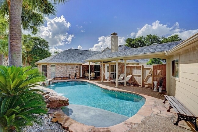 Building Photo - 5307 Summerland Ridge Ct