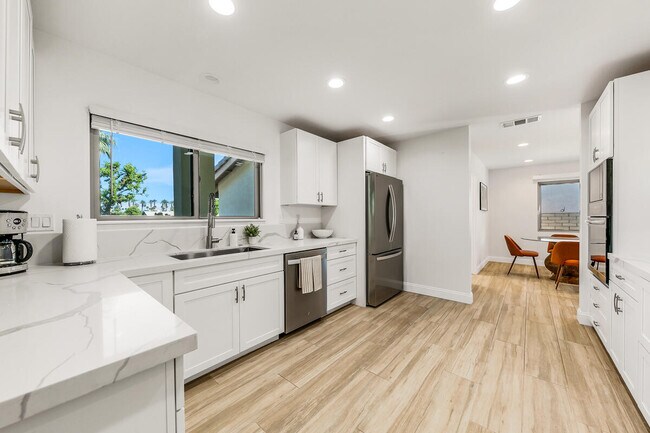 Building Photo - 45455 Crow Cir