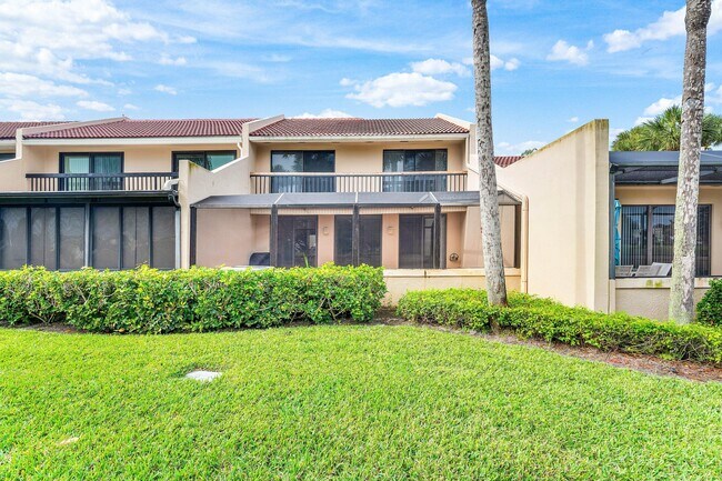 Building Photo - 816 Windermere Way