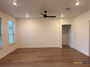 Building Photo - 8918 Trungle Rd