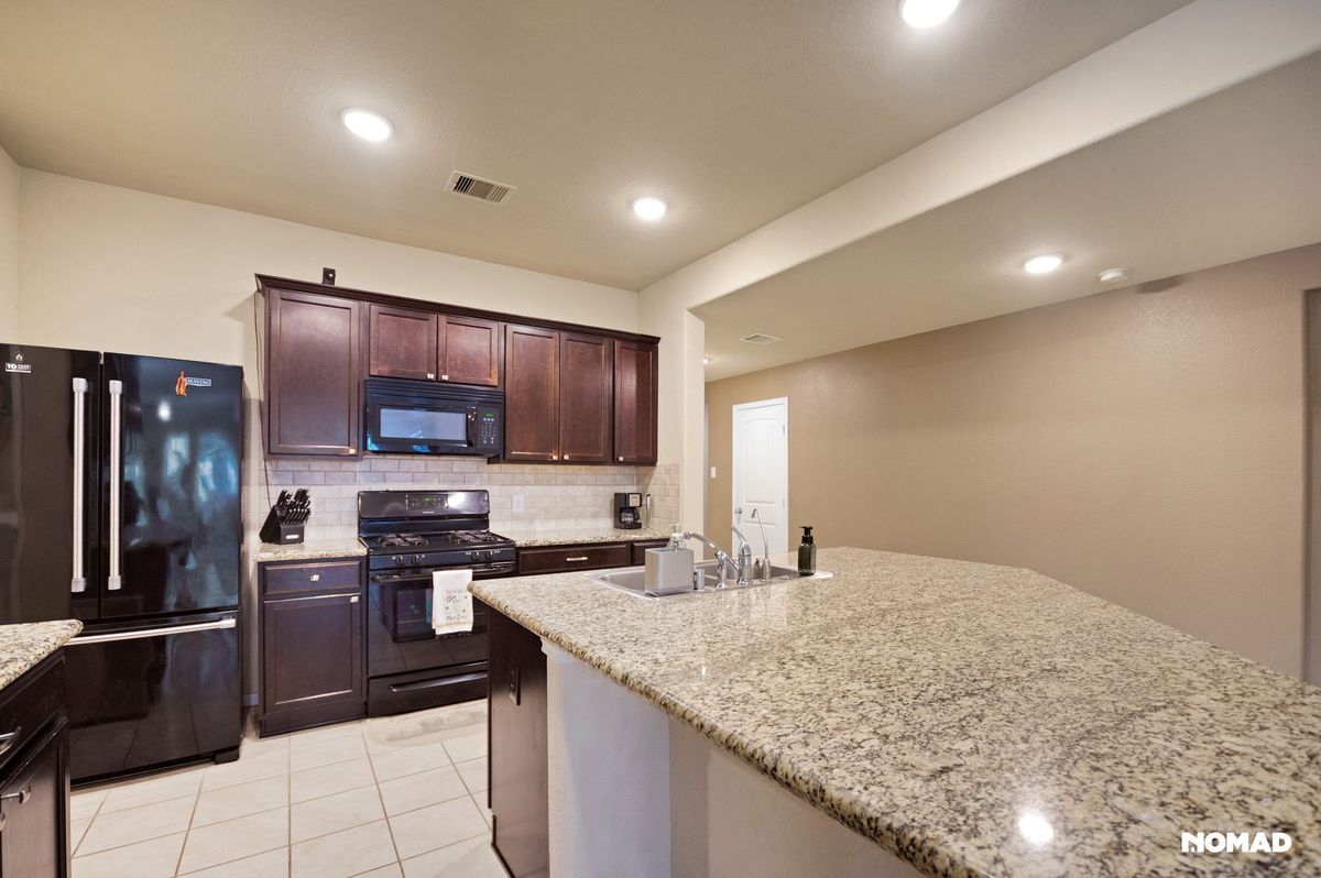 Building Photo - 28706 Innes Park Pl