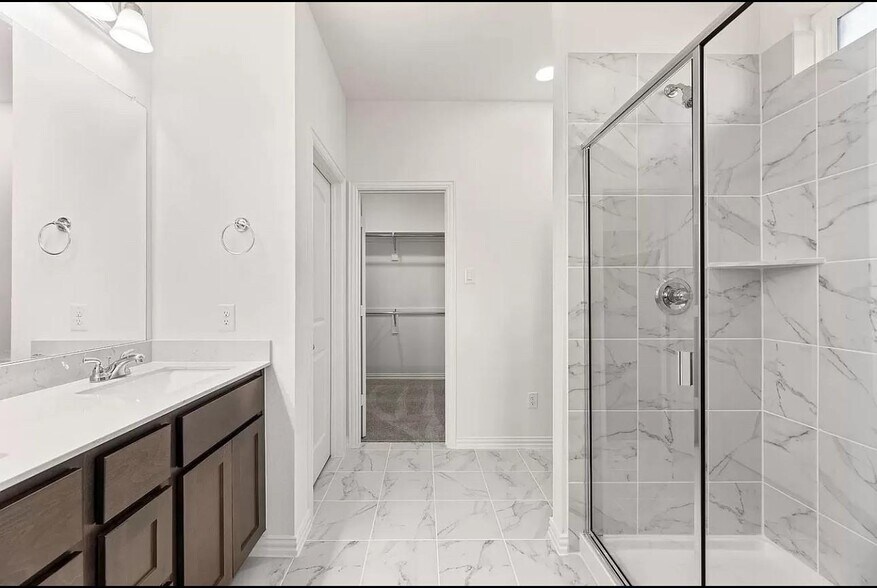 Building Photo - 3100 Leatherwood Ln