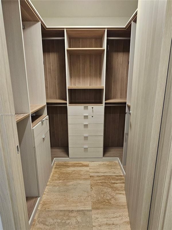 Building Photo - 1000 Brickell Plaza