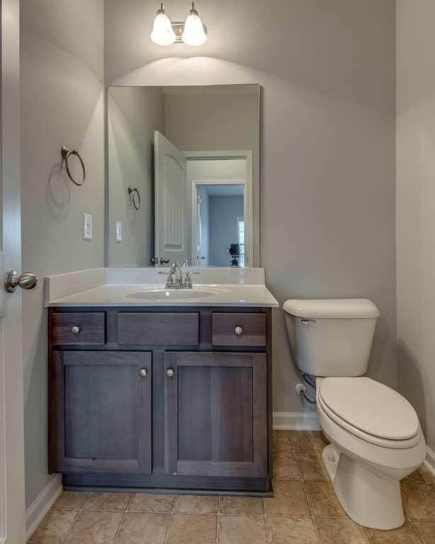 Building Photo - AVAILABLE NOW!    Beautiful 4 / 2 home in Fairview Station, completely refreshed and ready for yo...