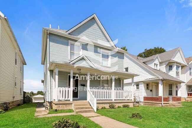 Primary Photo - 137 Pleasant Ave
