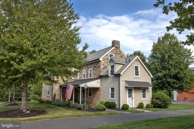 Building Photo - 4001 Street Rd