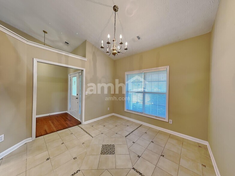 Building Photo - 3668 Jackson Bluff Dr