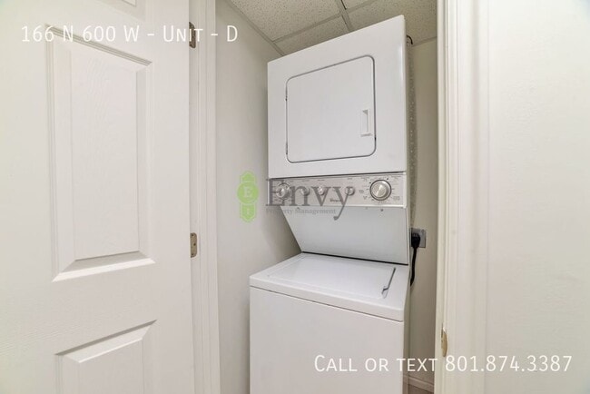Building Photo - 166 N 600 W
