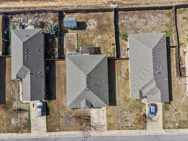 Building Photo - 197 Voss