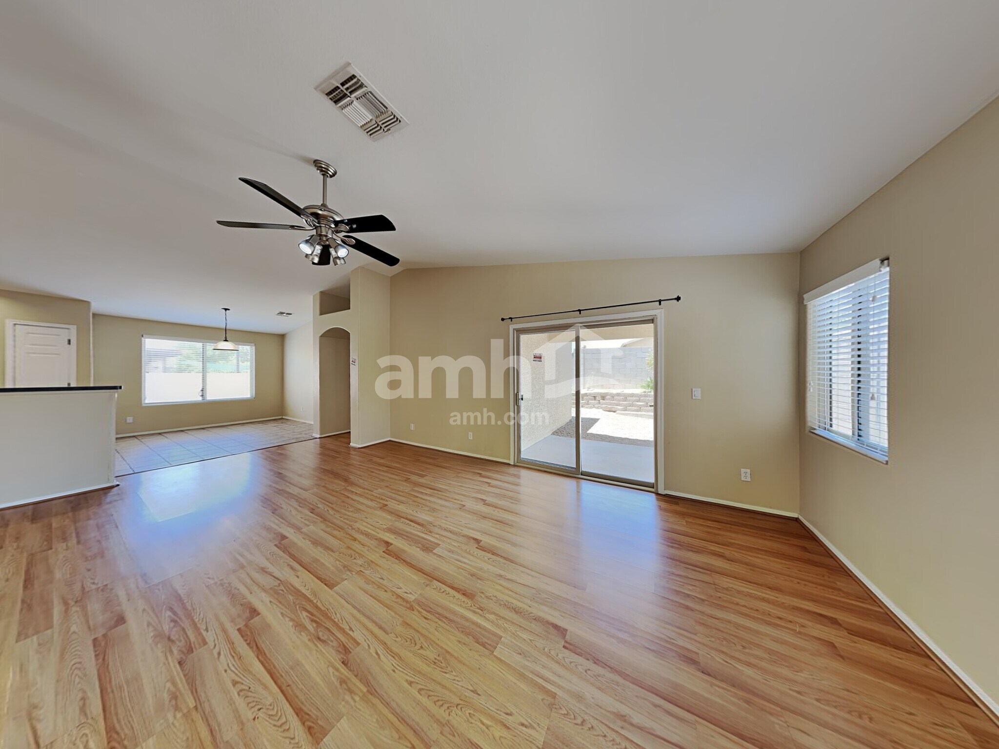 Building Photo - 10181 E Desert Paradise Pl