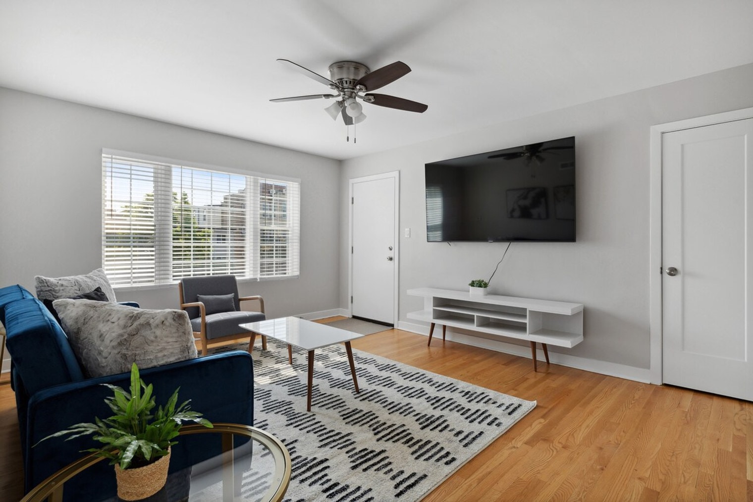 Building Photo - 1011 Howard St