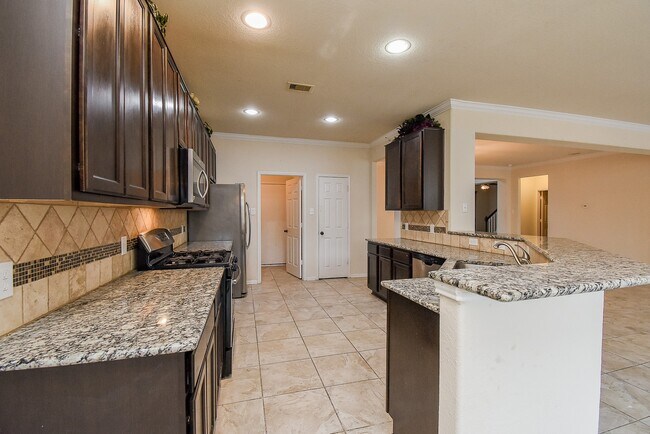 Building Photo - 20810 Fair Walnut Way
