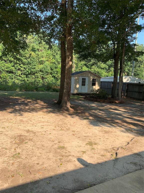 Building Photo - 131 Live Oaks Dr