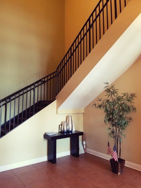 Building Photo - 245 Avenue E