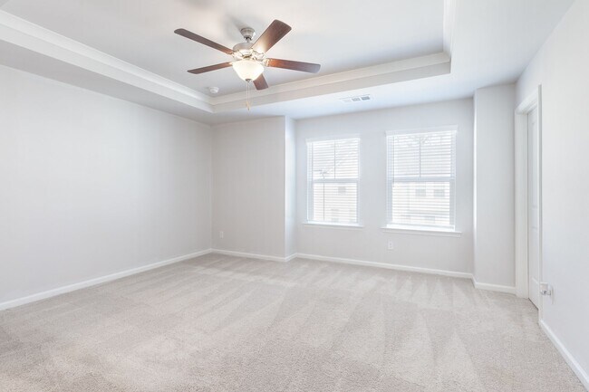 Building Photo - Newly Constructed 3bd/3.5ba w/ Gym, Min From Airport and Downtown Hapeville!