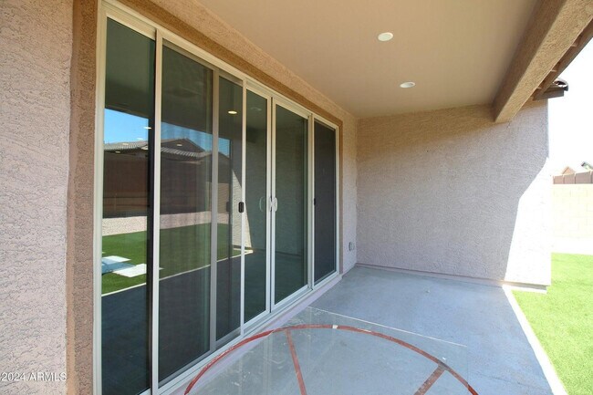 Building Photo - 1649 W la Mirada Dr