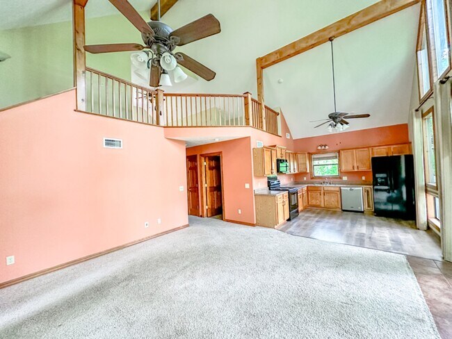 Building Photo - 652 Humphries Cove Rd