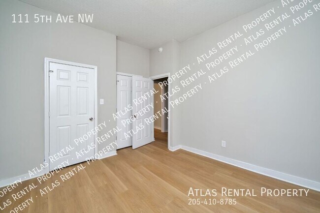 Building Photo - 111 5th Ave NW