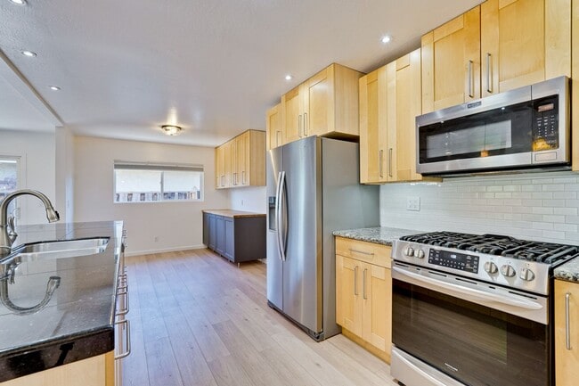 Building Photo - Welcome to this Beautifully Updated 3 Bed ...