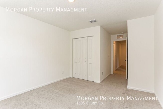 Building Photo - 1605 Cluny Rd