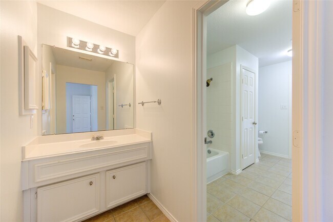 Building Photo - 4426 Desert Cliff Ct