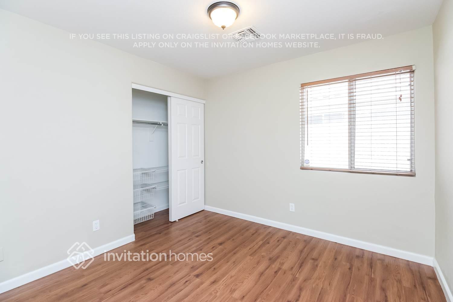 Building Photo - 2291 E Derringer Way