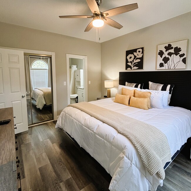 Building Photo - 4713 Wild Iris Dr