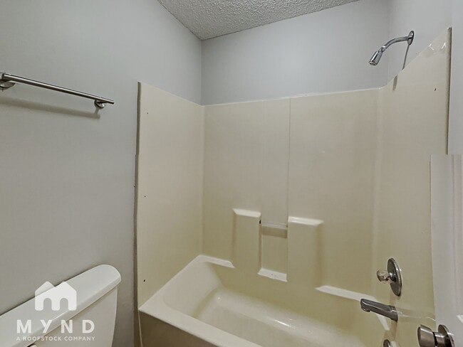 Building Photo - 1241 Trotters Stop Cove