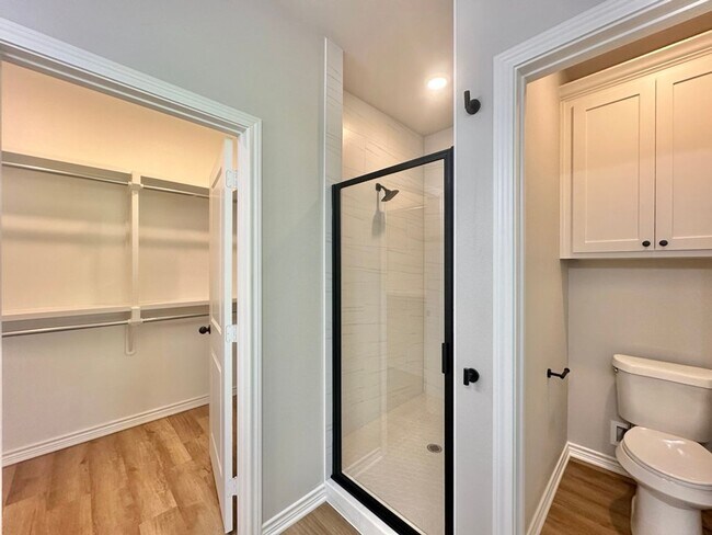 Building Photo - Tour Today! New Construction 4 Bed 2 Bath Triplex!